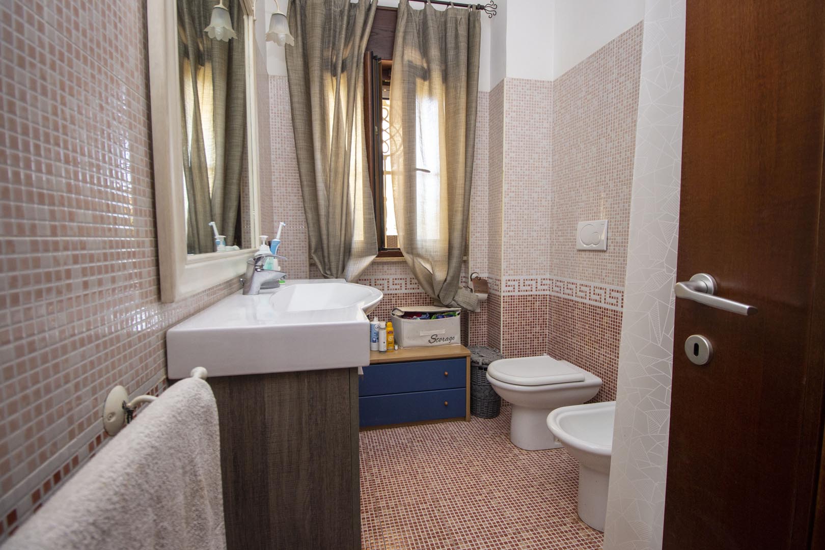 4 Stanze da Letto Stanze da Letto, ,2 BathroomsBathrooms,Appartamento,Vendita,1072